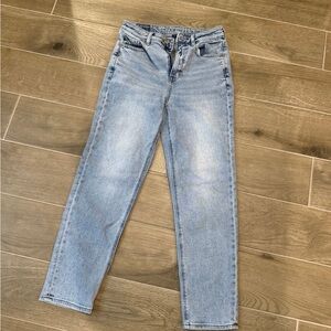 American Eagle Mom Jeans